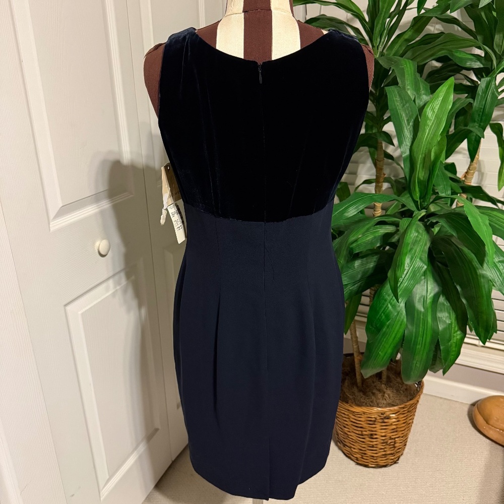 NWT Dana Buchman Size 4 Blue Velvet Top Wool Blend Cocktail Dress Party Formal